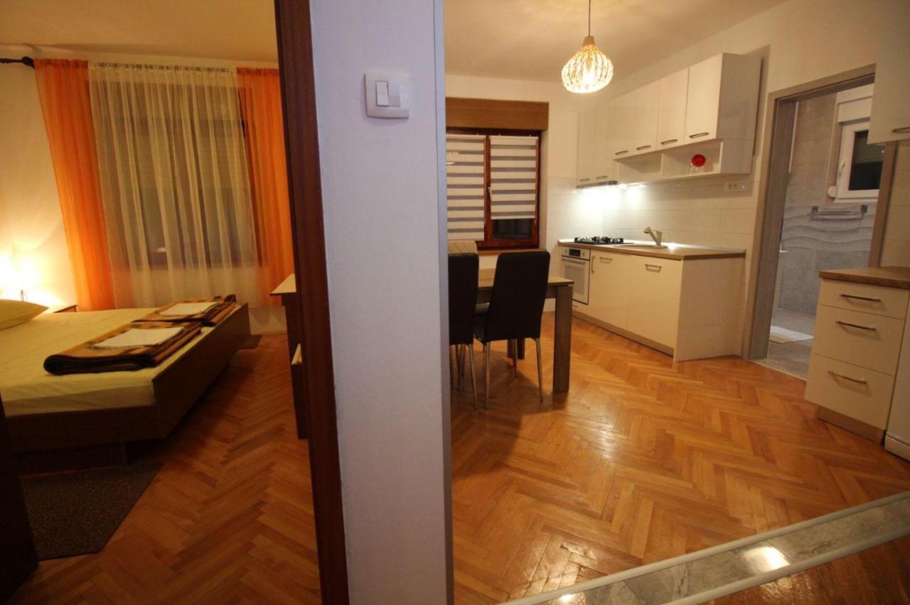 Apartment Zo-Na Повіле Екстер'єр фото
